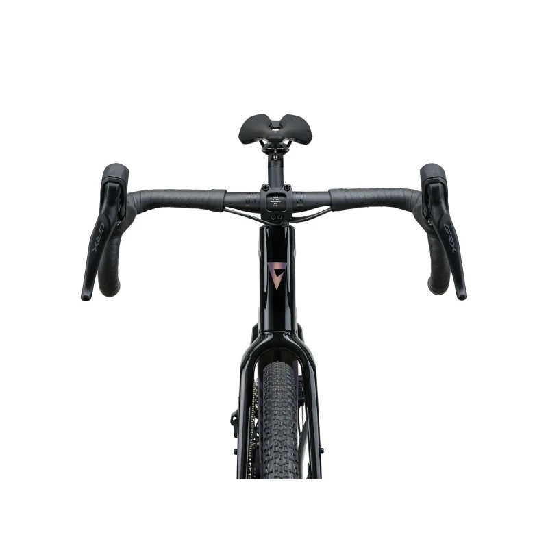 rower-gravel-giant-revolt-advanced-2-2025-carbon-4.webp