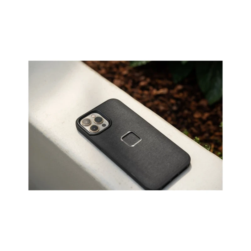 etui-peak-design-mobile-everyday-case-fabric-iphone-16-pro-max-ciemny-fiolet-10.webp