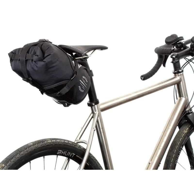 torba-podsiodlowa-restrap-race-saddle-bag-7l-2.webp