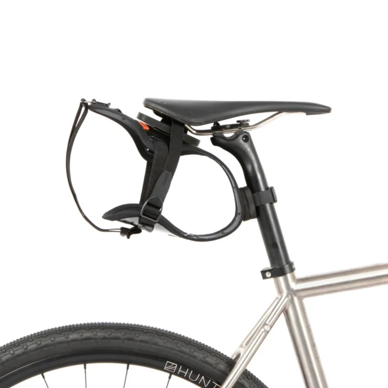 torba-podsiodlowa-restrap-race-saddle-bag-7l-5.webp