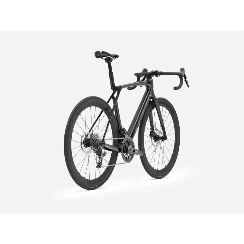 rower-szosowy-trek-madone-sl-6-axs-gen-8-czarny-2.webp