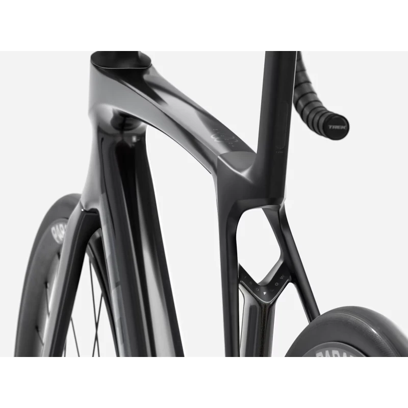rower-szosowy-trek-madone-sl-5-gen-8-czarny-4.webp
