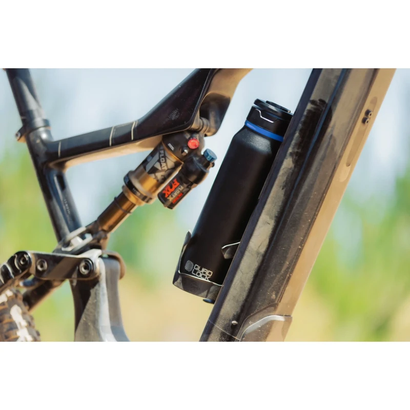 butelka-z-uchwytem-na-telefon-quad-lock-water-bottle-mount-10.webp
