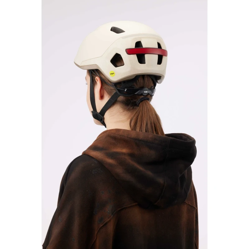 kask-liv-novo-mips-fioletowy-10.webp