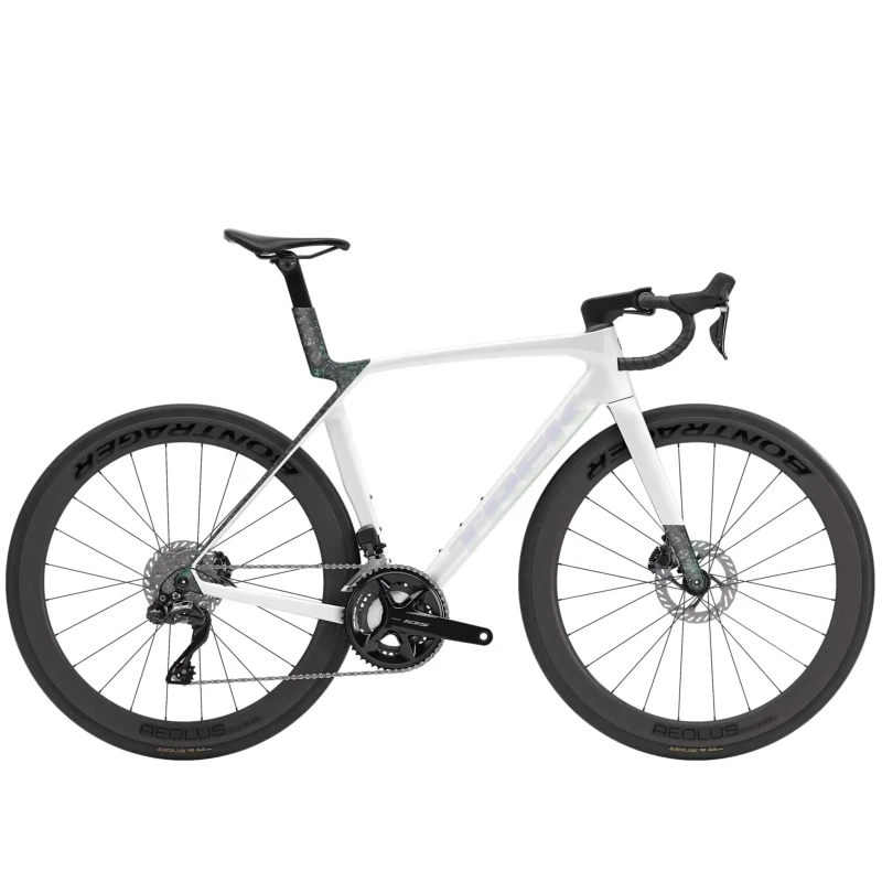 rower-szosowy-trek-madone-sl-6-gen-8-bialy-1.webp
