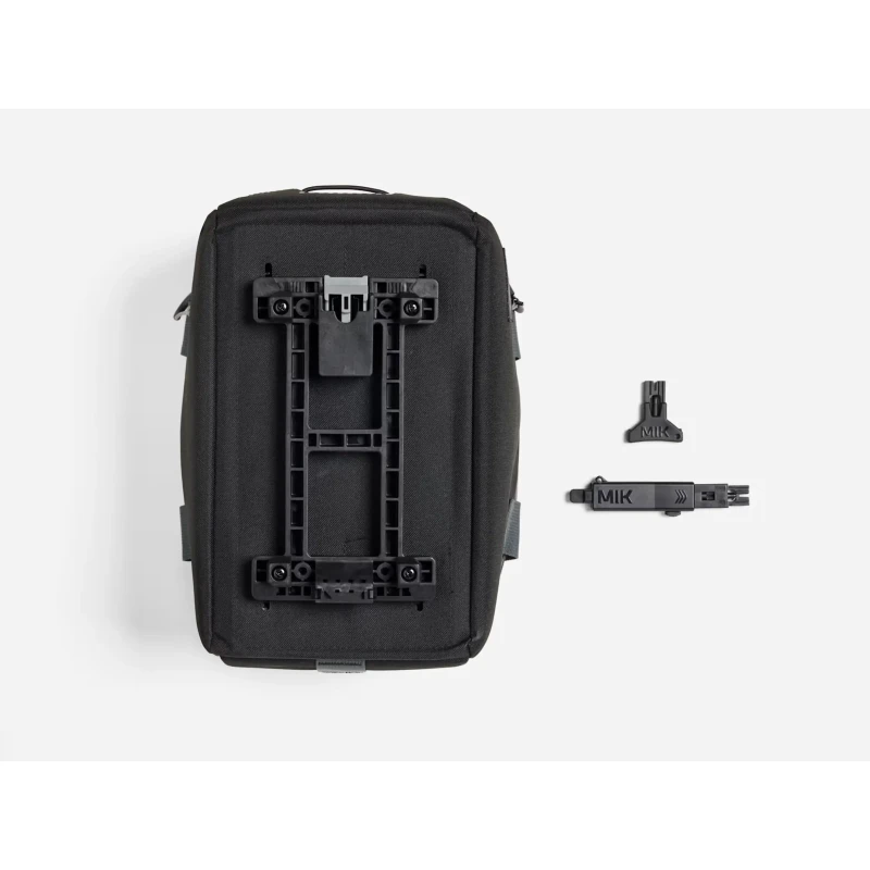 torba-na-bagaznik-trek-mik-2.0-commuter-7l-4.webp