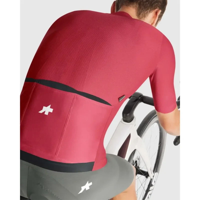 koszulka-assos-equipe-rs-s11-czerwona-9.webp