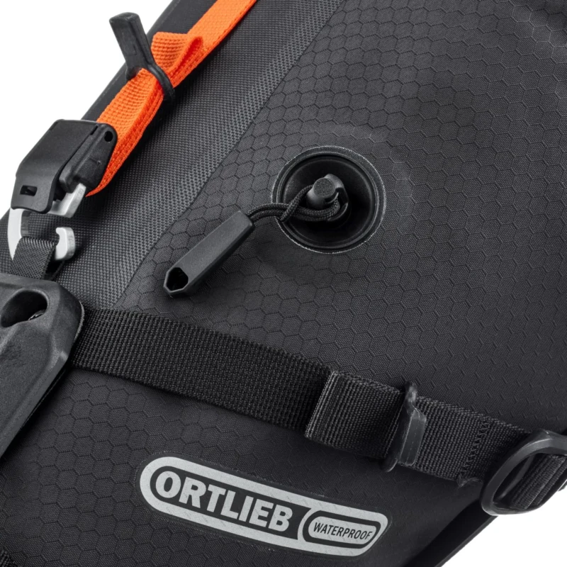 torba-podsiodlowa-ortlieb-seat-pack-qr-7.5l-czarna-7.webp