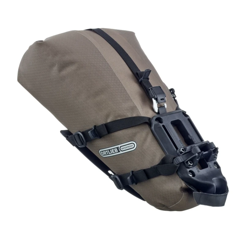 torba-podsiodlowa-ortlieb-seat-pack-qr-7.5l-brazowa-1.webp