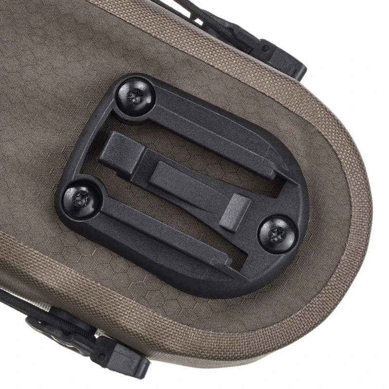 torba-podsiodlowa-ortlieb-micro-bag-0.8l-brazowa-7.webp