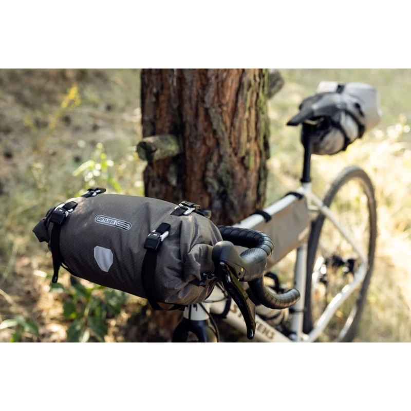 torba-na-kierownice-ortlieb-handlebar-pack-flex-9l-brazowa-13.webp
