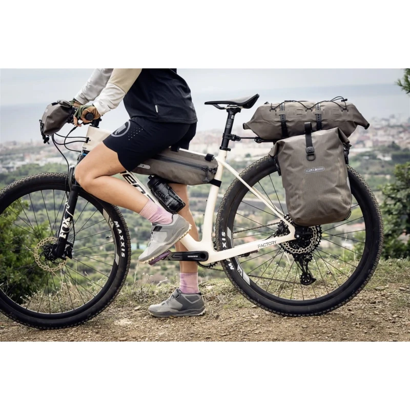 sakwy-ortlieb-gravel-pack-ql2.2-29l-brazowe-10.webp