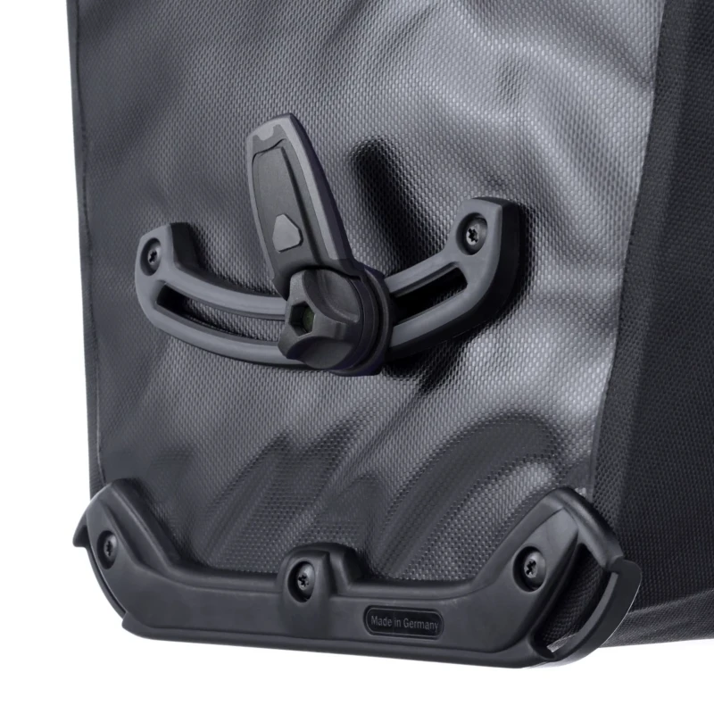 sakwy-tylne-ortlieb-back-roller-xl-78l-czerwone-7.webp