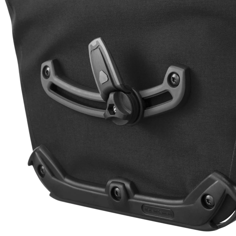 sakwa-tylna-ortlieb-back-roller-plus-23l-czarna-4.webp