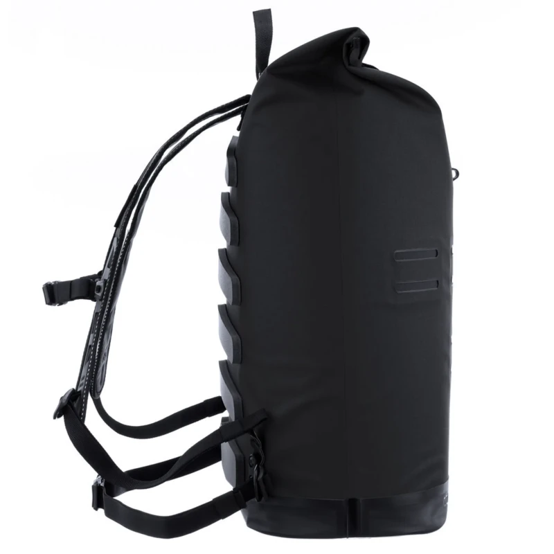 plecak-ortlieb-commuter-daypack-27l-czarny-4.webp
