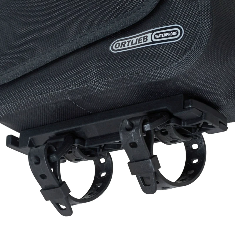 torba-na-rame-ortlieb-toptube-bag-czarna-9.webp