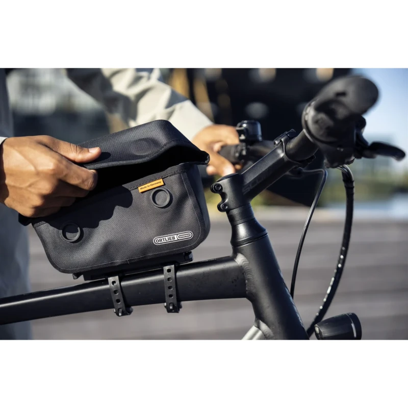 torba-na-rame-ortlieb-toptube-bag-brazowa-10.webp
