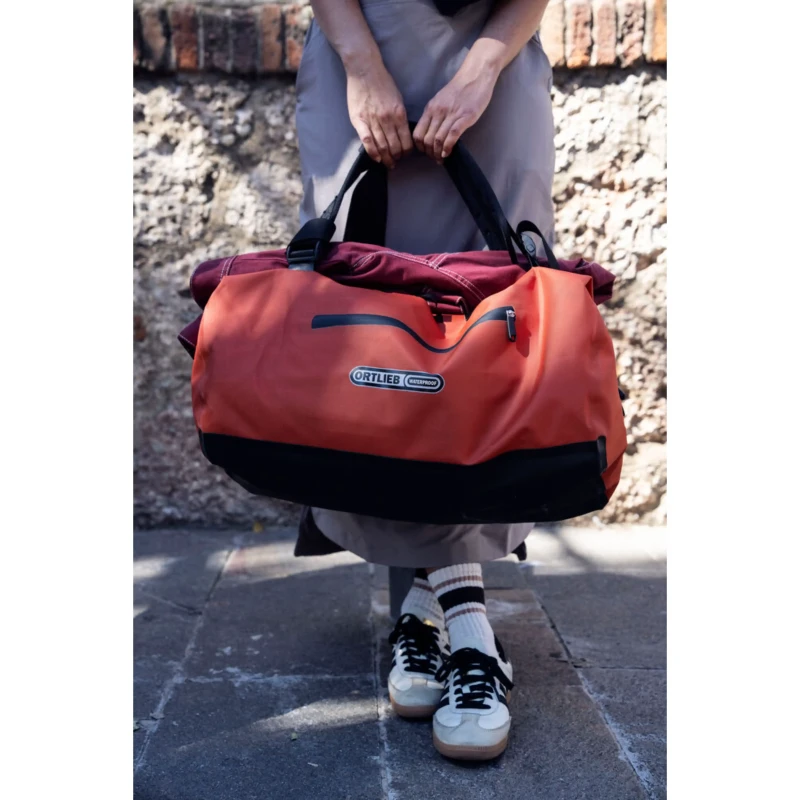 torba-podrozna-ortlieb-duffle-lite-40l-czarna-18.webp