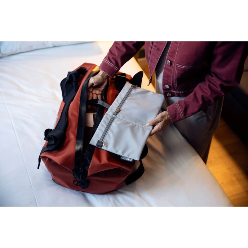 torba-podrozna-ortlieb-duffle-lite-40l-brazowa-15.webp