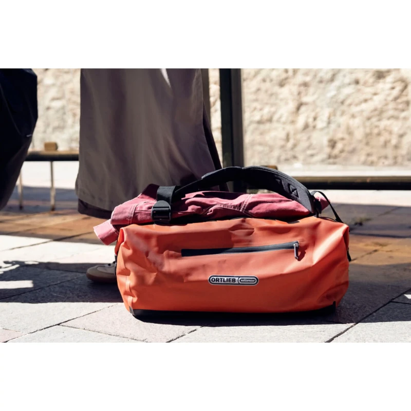 torba-podrozna-ortlieb-duffle-lite-40l-pomaranczowa-17.webp