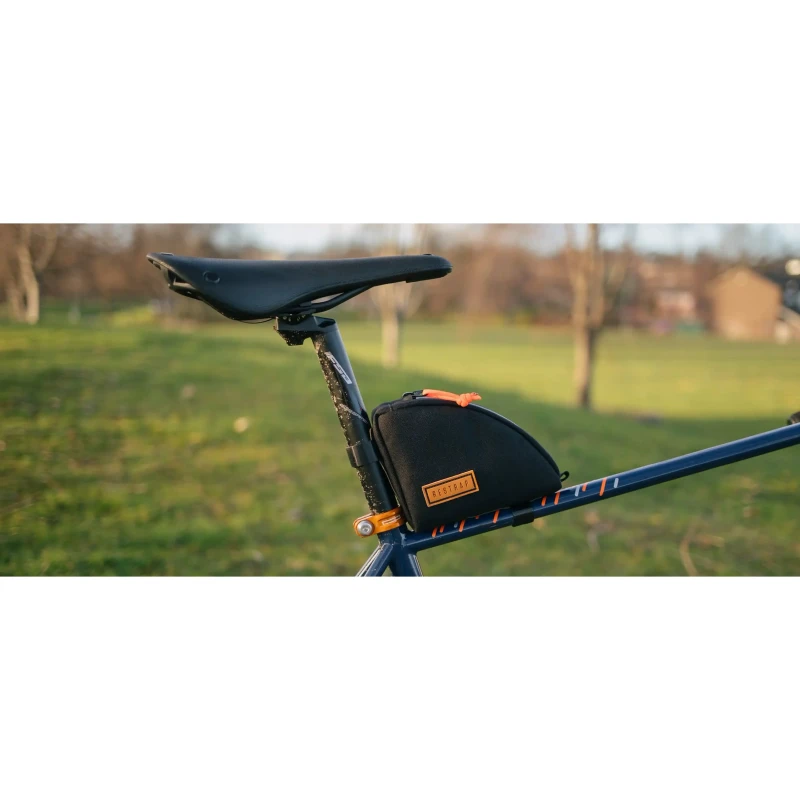 torba-na-rame-restrap-rear-top-tube-bag-5.webp