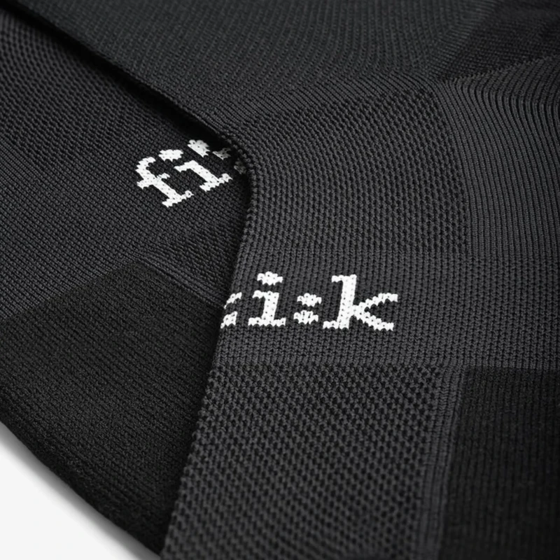 skarpetki-rowerowe-fizik-performance-czarne-3.webp