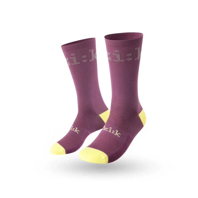 skarpetki-rowerowe-fizik-team-edition-fioletowe-1.webp