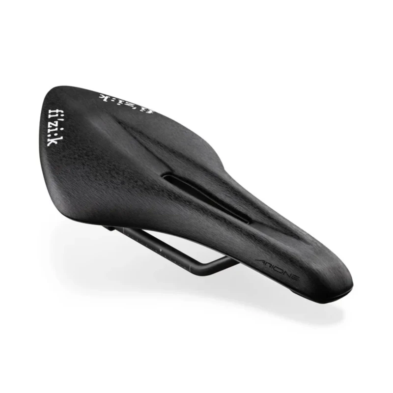 siodelko-fizik-vento-arione-r1-light-6.webp