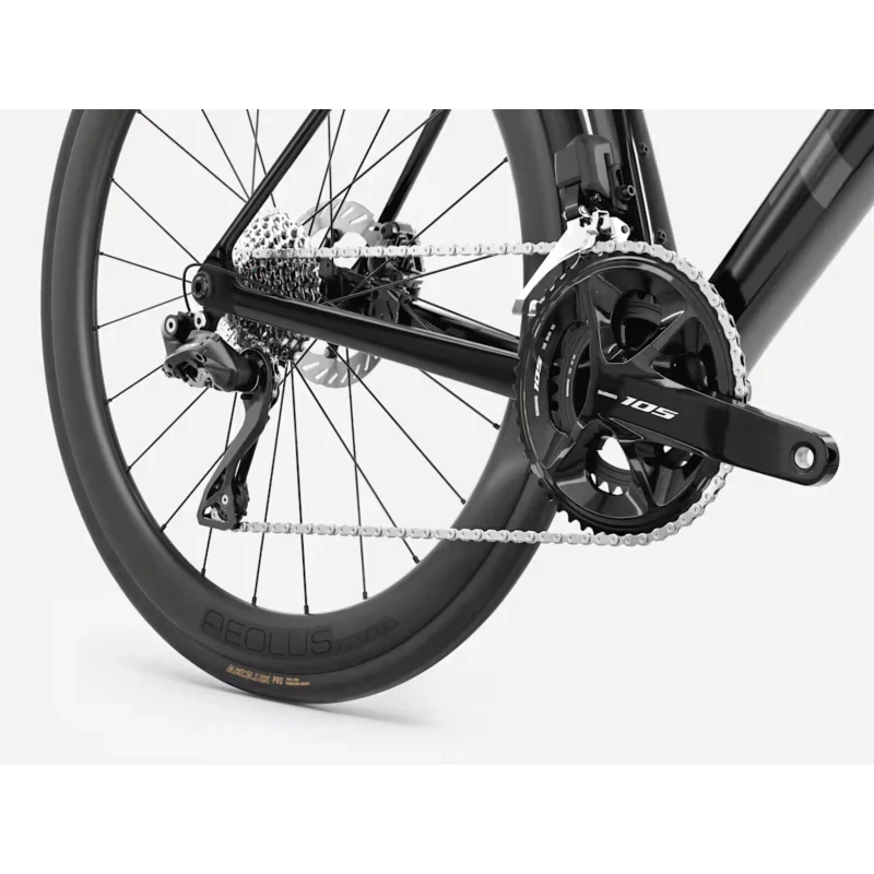 rower-szosowy-trek-madone-sl-6-gen-8-czarny-6.webp