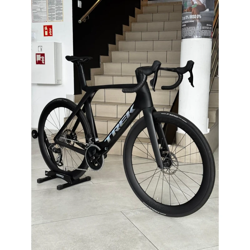 rower-szosowy-trek-madone-slr-gen-7-czarny-58-uzywany-2.webp