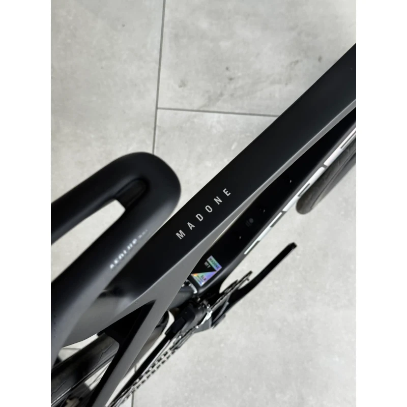 rower-szosowy-trek-madone-slr-gen-7-czarny-58-uzywany-4.webp