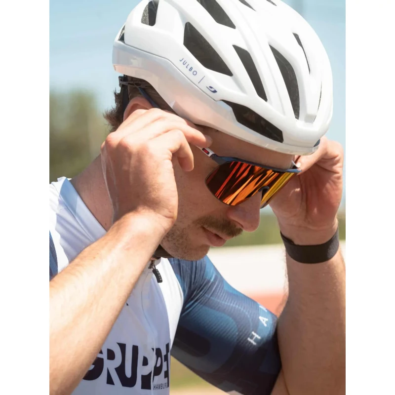okulary-julbo-density-niebiesko-czerwone-2.webp