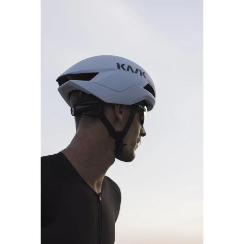 kask-rowerowy-kask-nirvana-bialy-5.webp