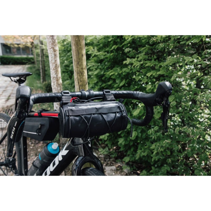 torba-na-kierownice-zefal-z-adventure-f1-7.webp