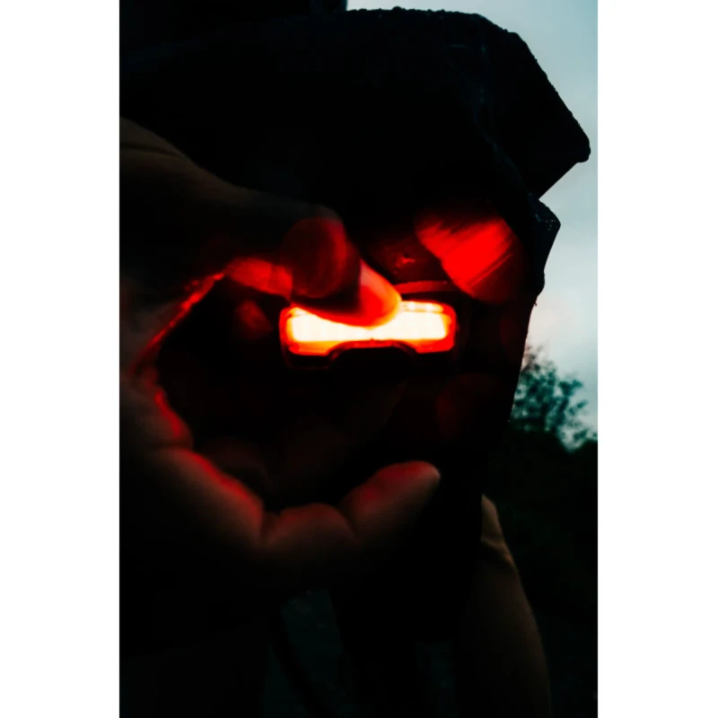 lampka-tylna-zefal-supervision-r150-6.webp