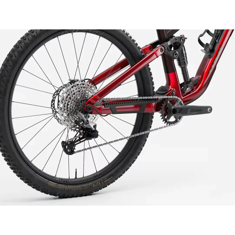 rower-mtb-trek-fuel-ex-gen-7-czerwony-4.webp
