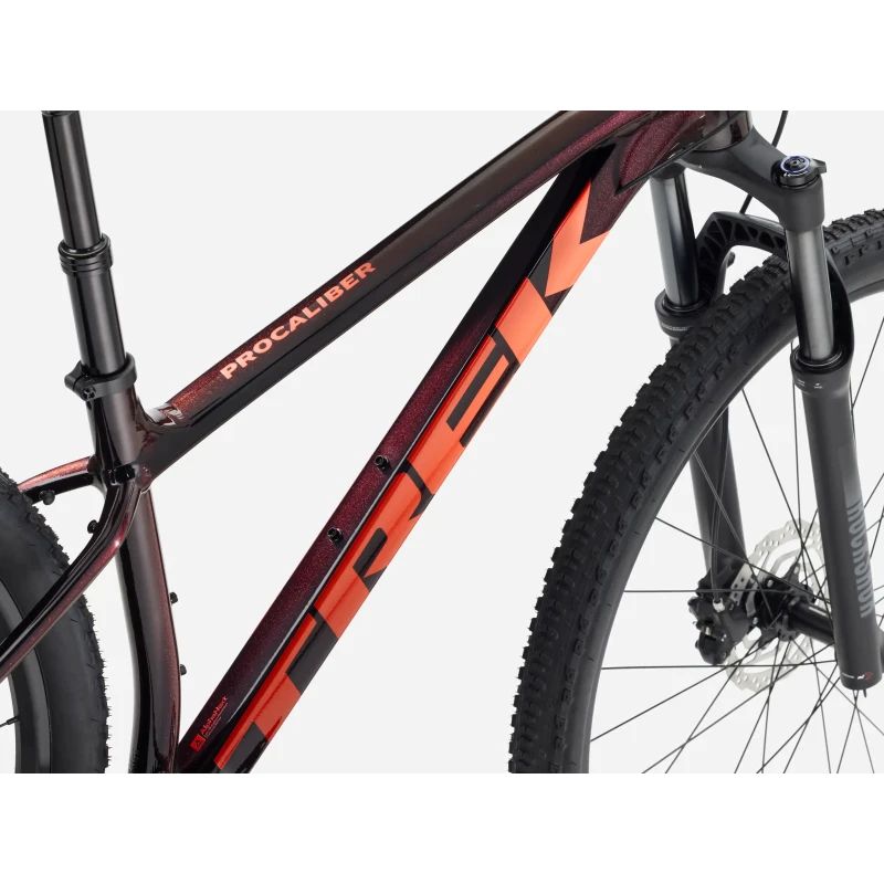 rower-mtb-trek-procaliber-6-bordowy-5.webp
