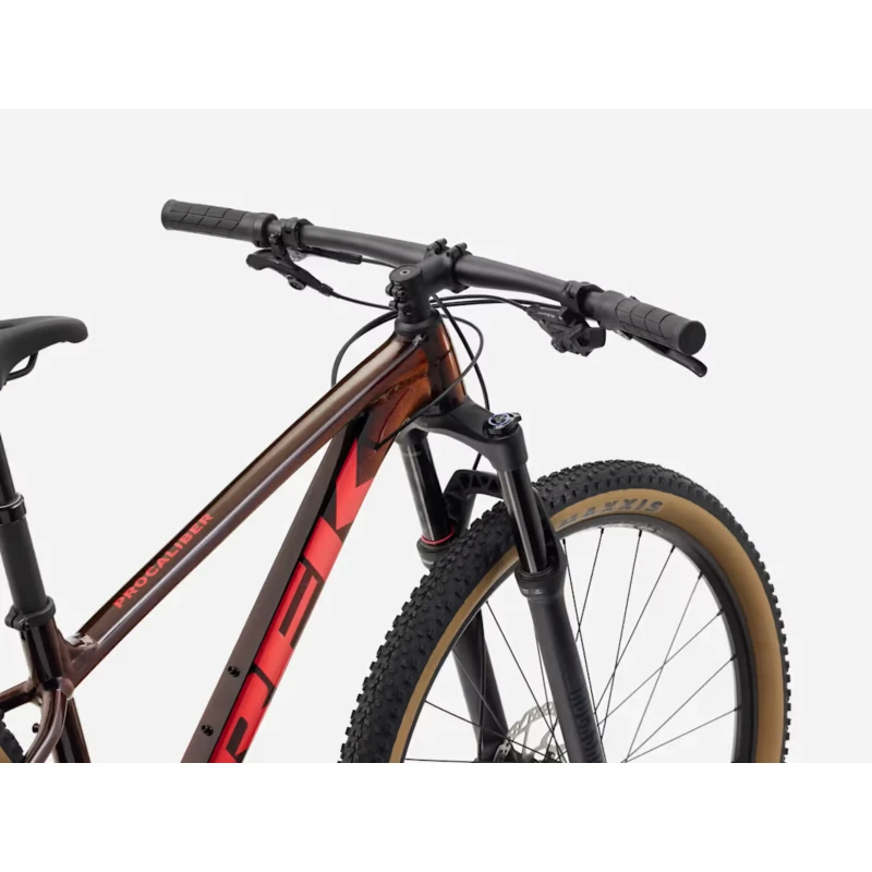rower-mtb-trek-procaliber-8-bordowy-3.webp