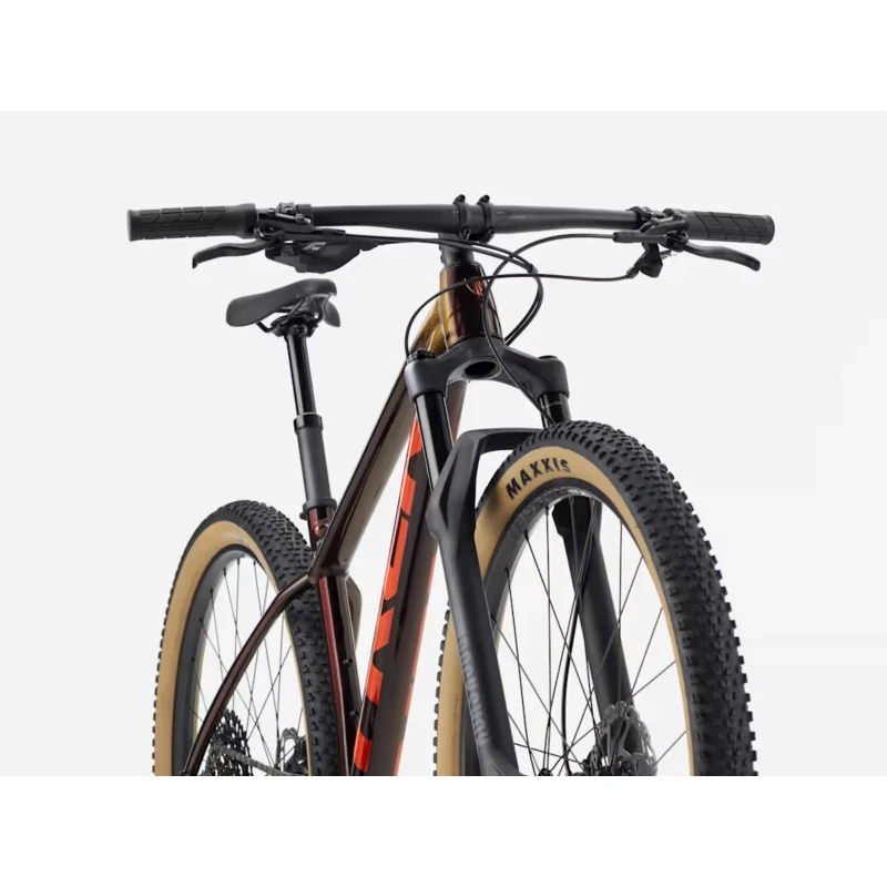 rower-mtb-trek-procaliber-8-bordowy-4.webp