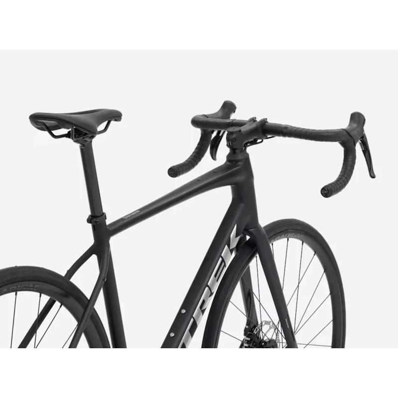 rower-szosowy-trek-domane-al-2-gen-4-czarny-3.webp