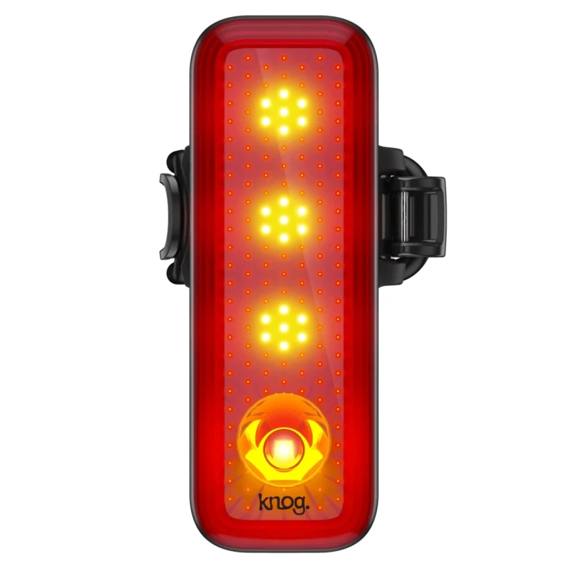 lampka-tylna-knog-blinder-road-r150-2.webp