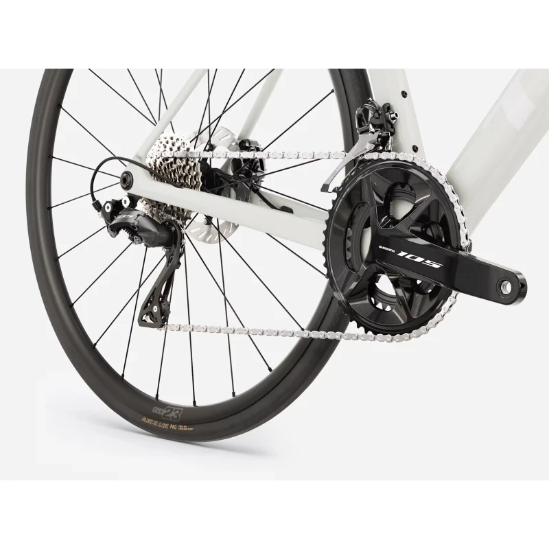 rower-szosowy-trek-madone-sl-5-gen-8-bialy-6.webp