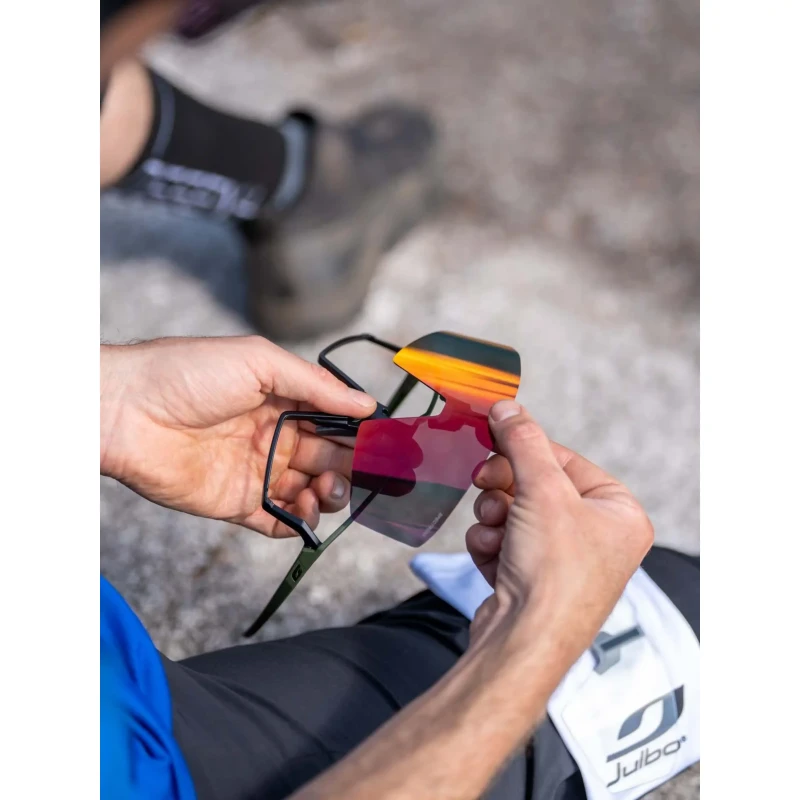 okulary-julbo-edge-spectron-3-zielono-czarne-6.webp