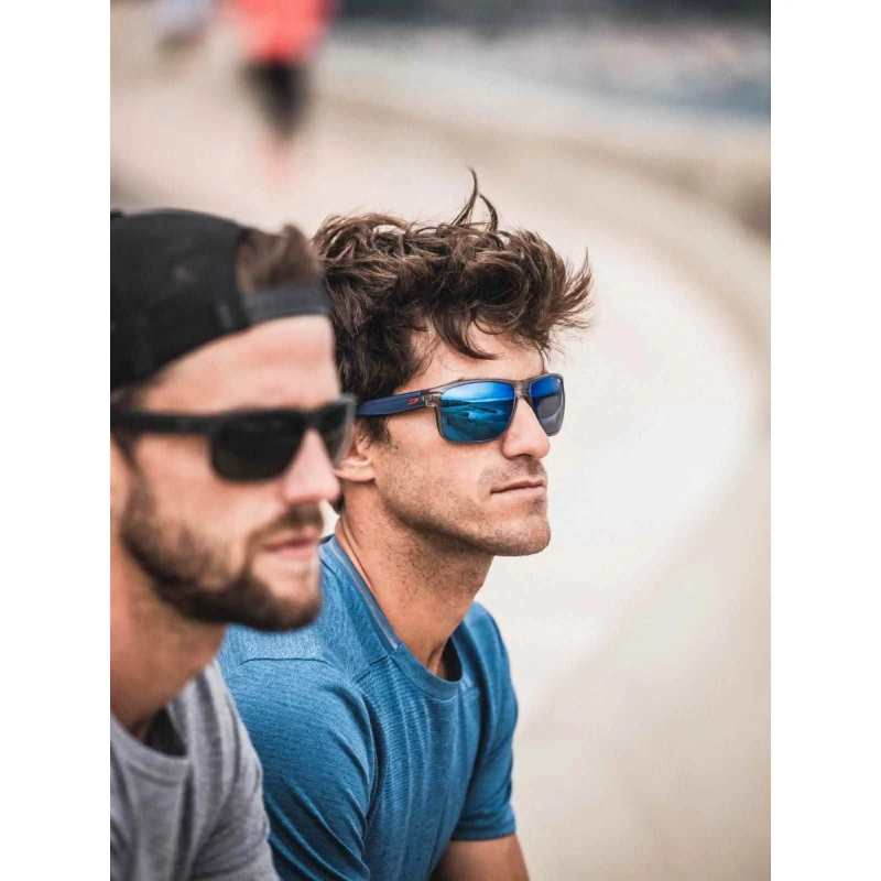 okulary-julbo-renegade-spectron-3-polarized-niebieskie-4.webp