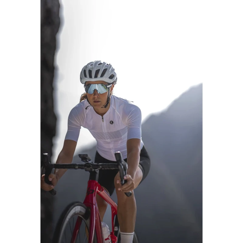 kask-rowerowy-kask-mojito-3-bialy-6.webp