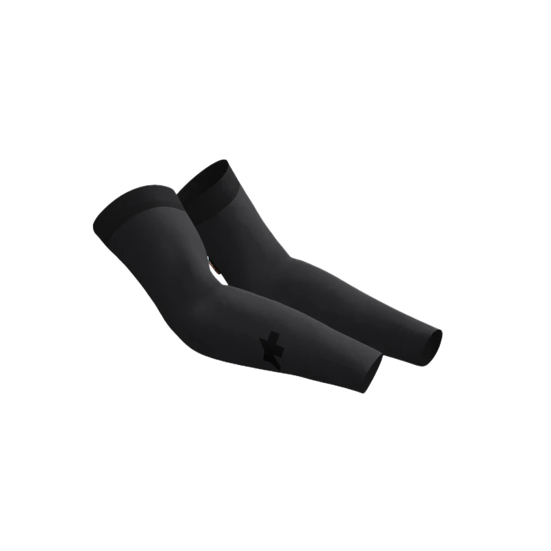 ocieplacze-termiczne-na-ramiona-assos-r-winter-2.webp