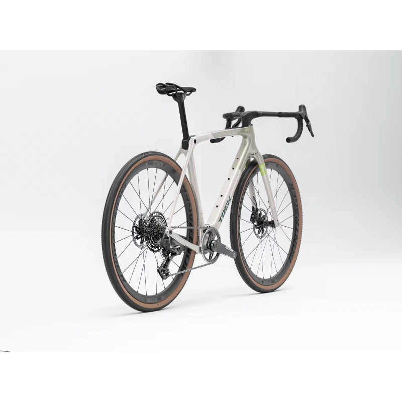 rower-gravel-trek-checkmate-slr-7-axs-bezowo-srebrny-3.webp