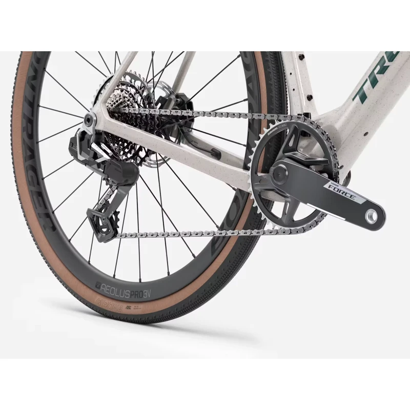 rower-gravel-trek-checkmate-slr-7-axs-bezowo-srebrny-4.webp