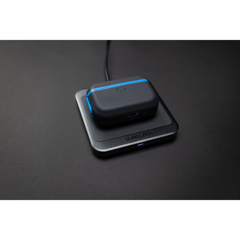 etui-quad-lock-case-airpods-pro-3-3.webp