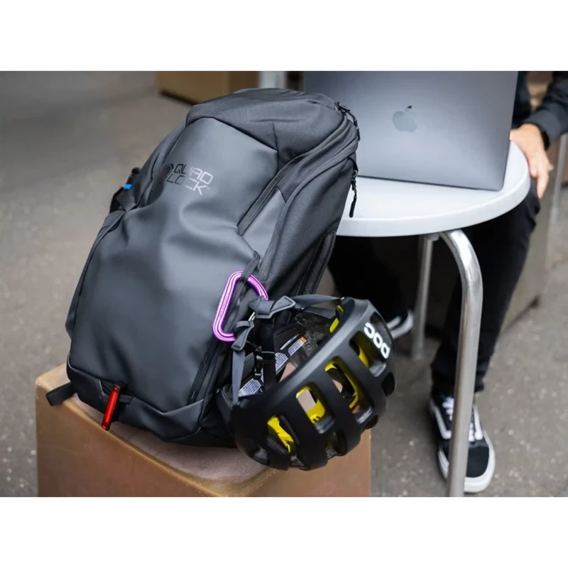 plecak-quad-lock-traverse-26l-czarny-8.webp